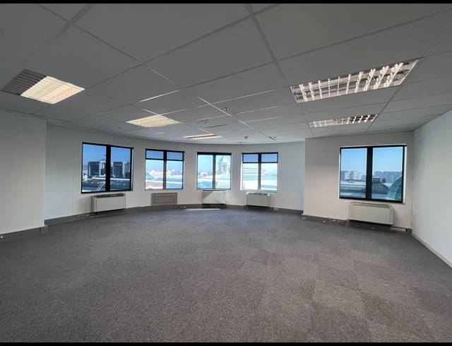 67M² OFFICE TO LET IN CENTURY CITY